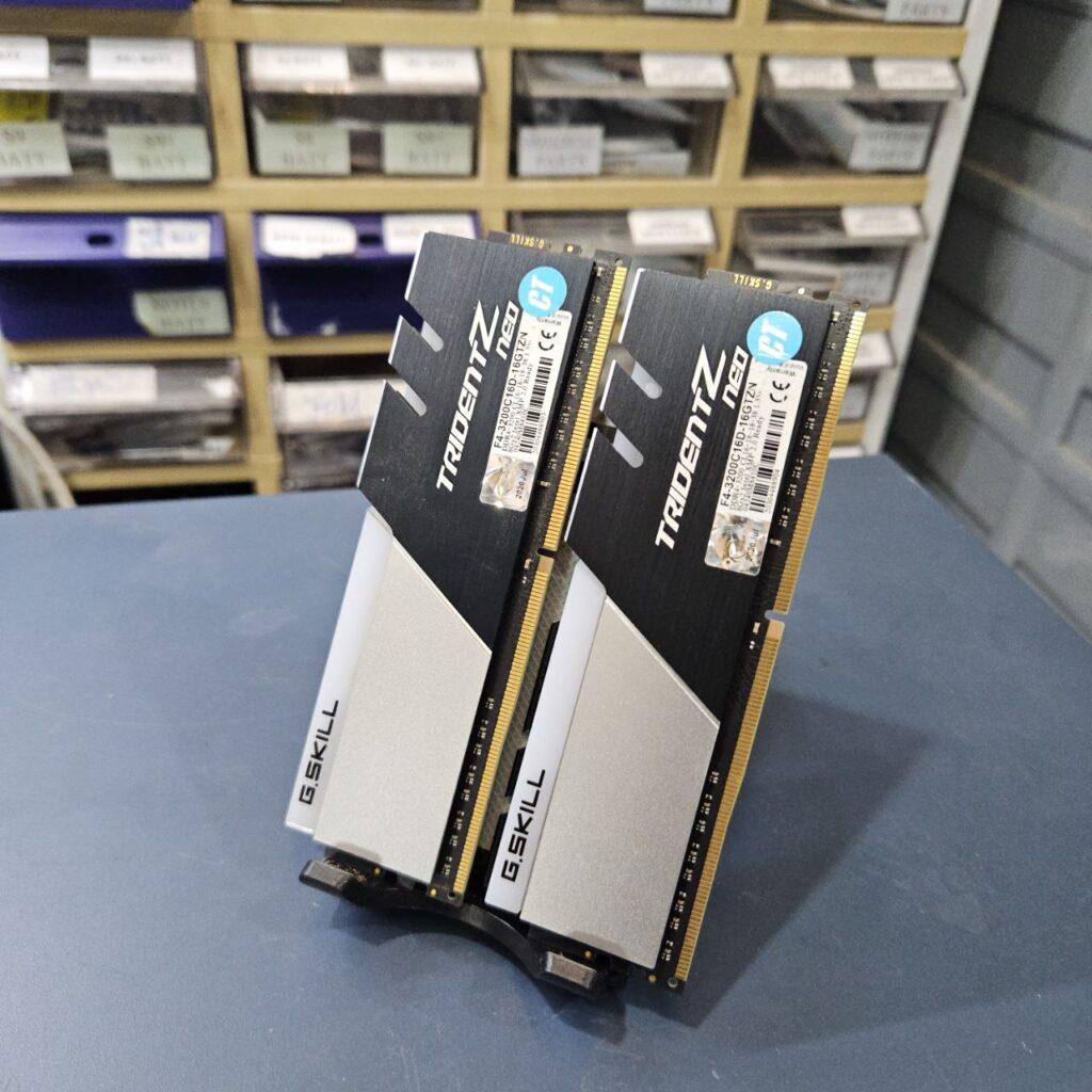 [USED] G.SKILL Trident Z Neo DDR4-3200 CL16 2x8GB