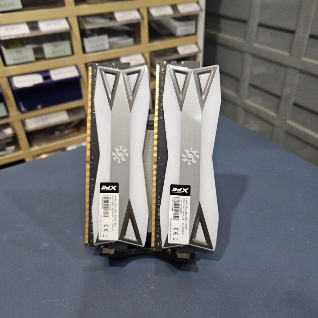 [USED] ADATA XPG SPECTRIX D60G DDR4-3200 CL16 2x8GB KIT